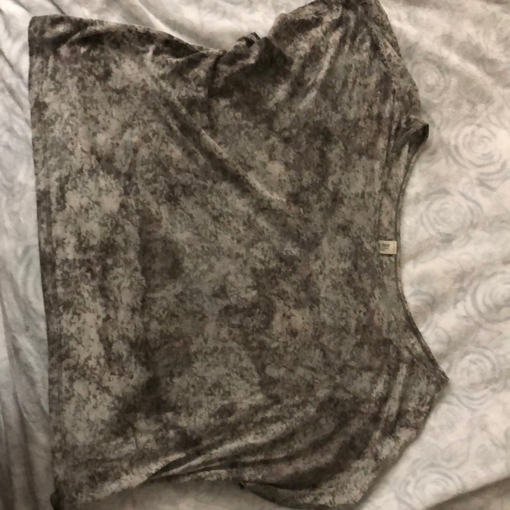 VS Crop Burnout Crop Tee